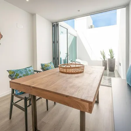 公寓 Oceanside East 蓬塔德尔加达