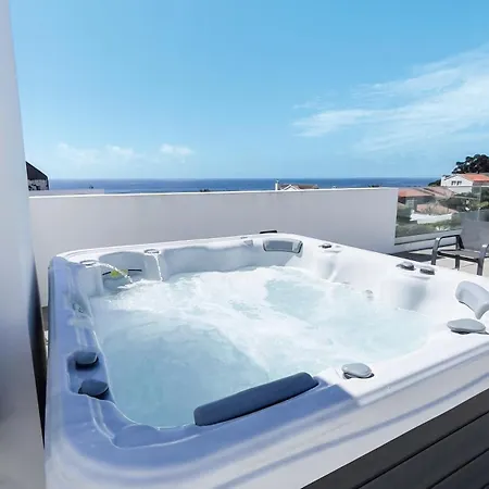 Oceanside East * Ponta Delgada