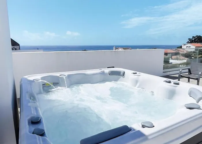 Oceanside East * Πόντα Ντελγκάντα